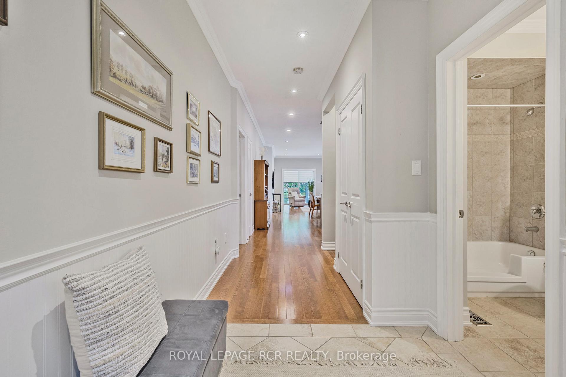 Photo 8 of 44 Fred Barnard Way, Uxbridge — HOMEH