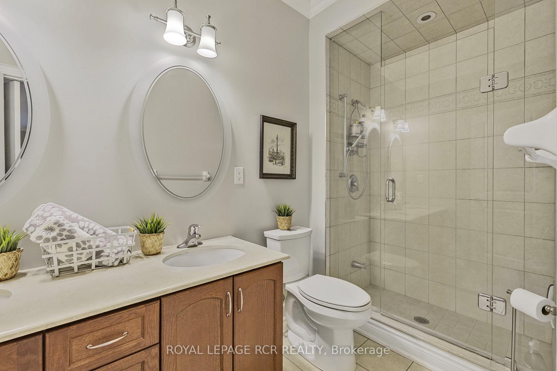 Photo 26 of 44 Fred Barnard Way, Uxbridge — HOMEH