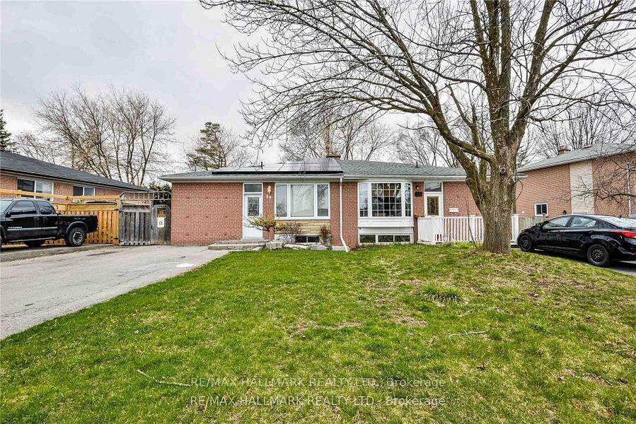 Photo 1 of Unit Bsmt, 36 Richardson Drive, Aurora, Aurora Highlands — HOMEH
