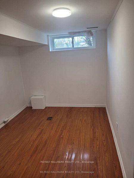 Photo 5 of Unit Bsmt, 36 Richardson Drive, Aurora, Aurora Highlands — HOMEH