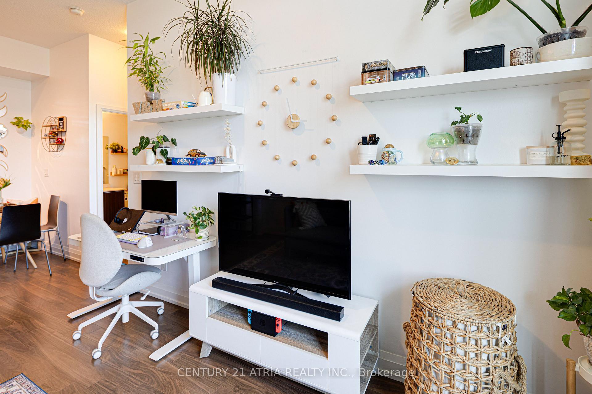 Photo 2 of Unit 328, 7161 Yonge Street, Markham, Grandview — HOMEH