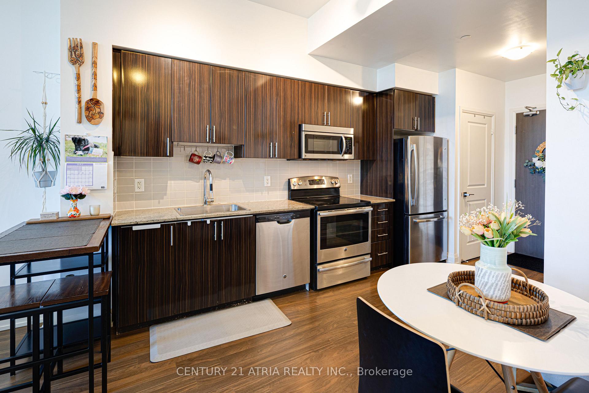 Photo 5 of Unit 328, 7161 Yonge Street, Markham, Grandview — HOMEH