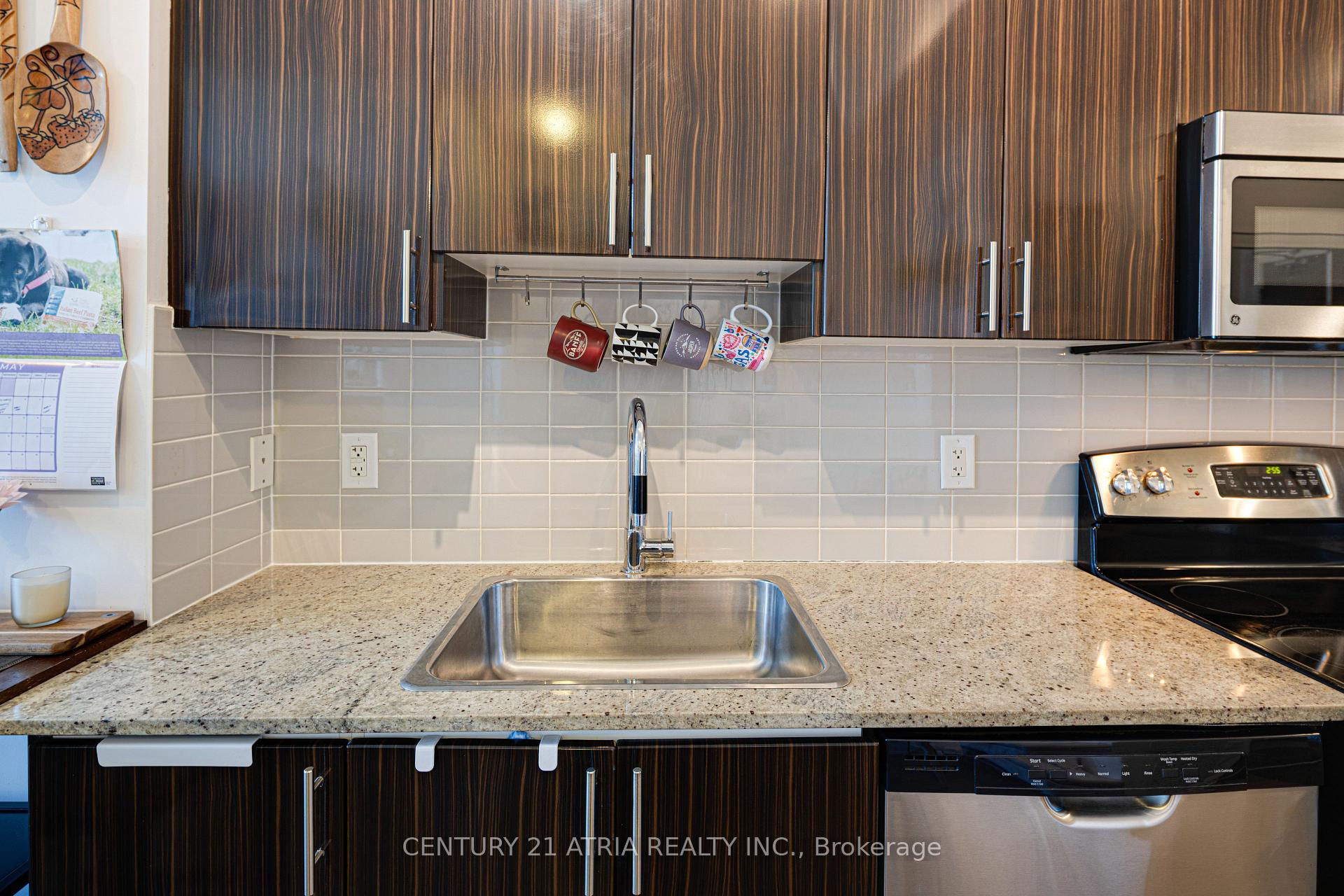 Photo 10 of Unit 328, 7161 Yonge Street, Markham, Grandview — HOMEH