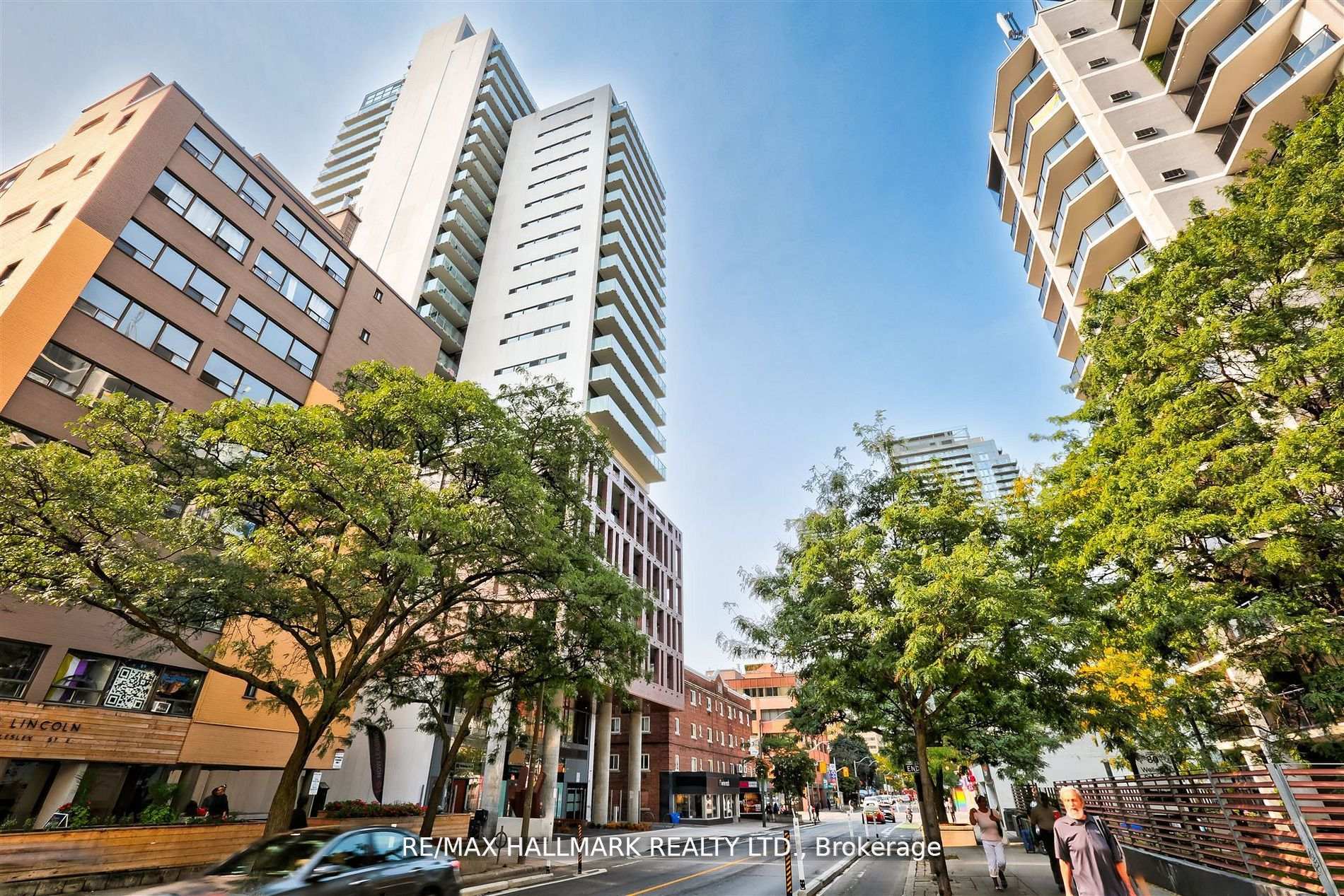 Photo 3 of Unit 1105, 81 Wellesley Street E, Toronto, Church-Yonge Corridor — HOMEH