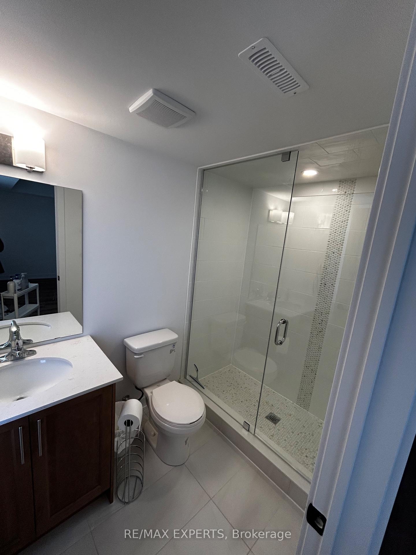 Photo 11 of Unit 3, 32 Wagon Lane, Barrie, Innis-Shore — HOMEH