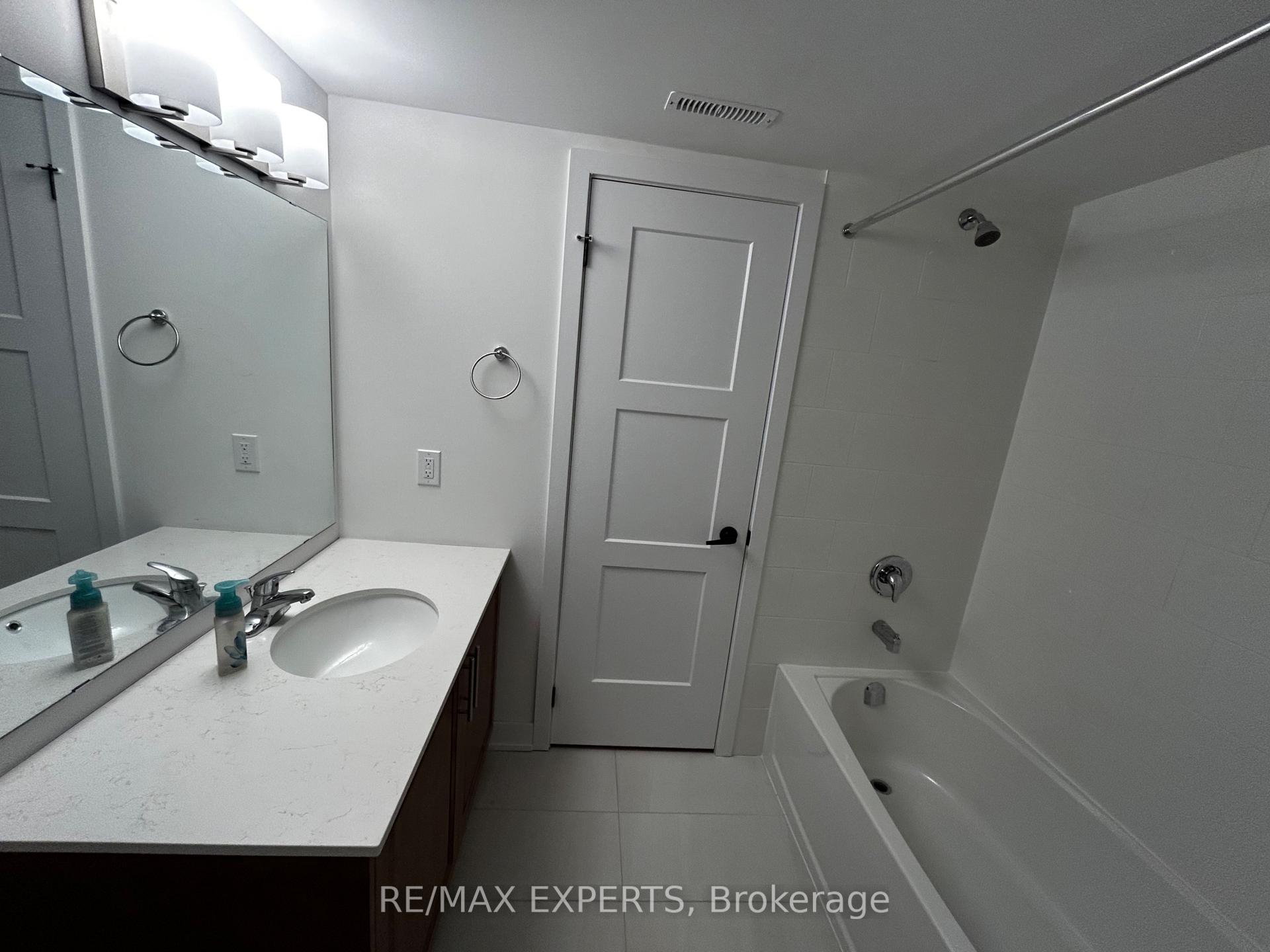 Photo 12 of Unit 3, 32 Wagon Lane, Barrie, Innis-Shore — HOMEH