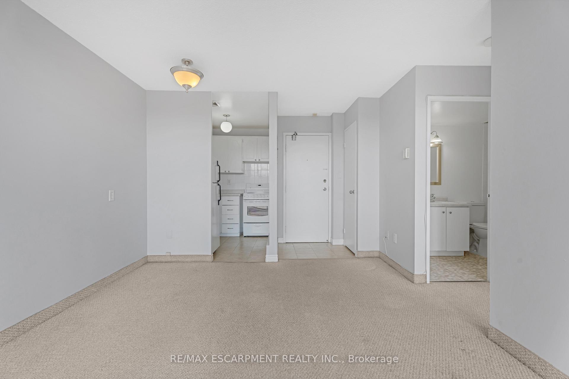 Photo 5 of Unit 3307, 150 Charlton Avenue E, Hamilton, Corktown — HOMEH