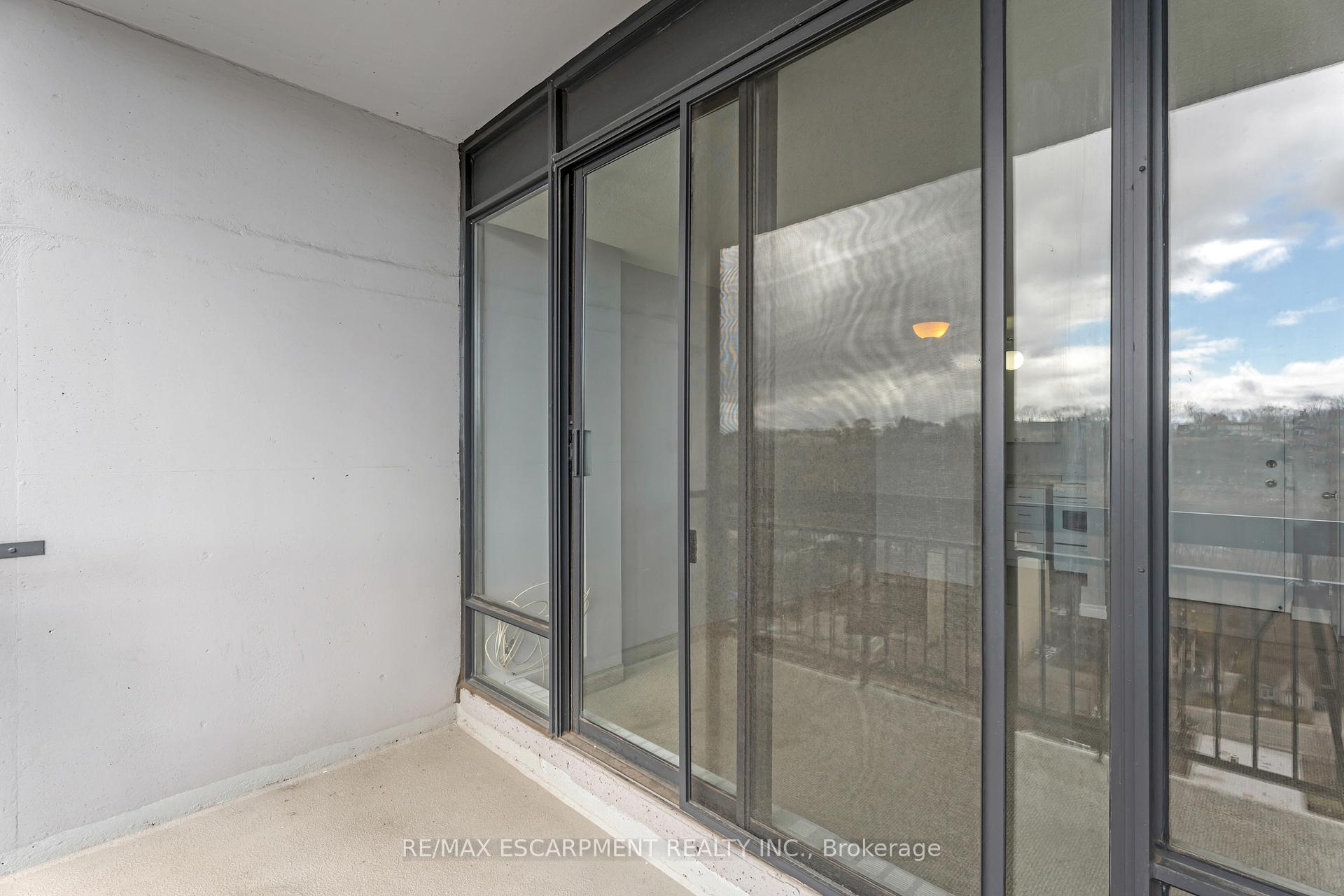 Photo 15 of Unit 3307, 150 Charlton Avenue E, Hamilton, Corktown — HOMEH