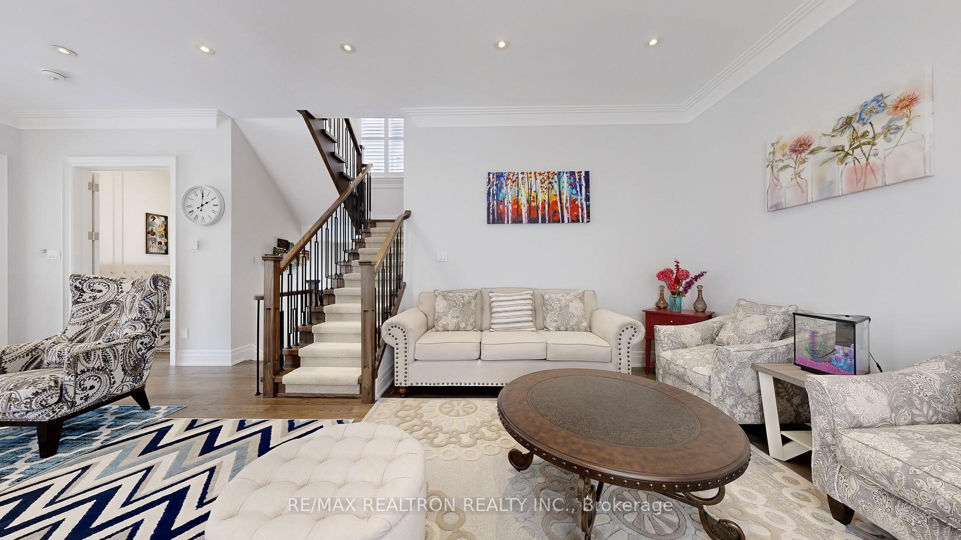 Photo 9 of 746A Stonepath Circle, Pickering, Amberlea — HOMEH
