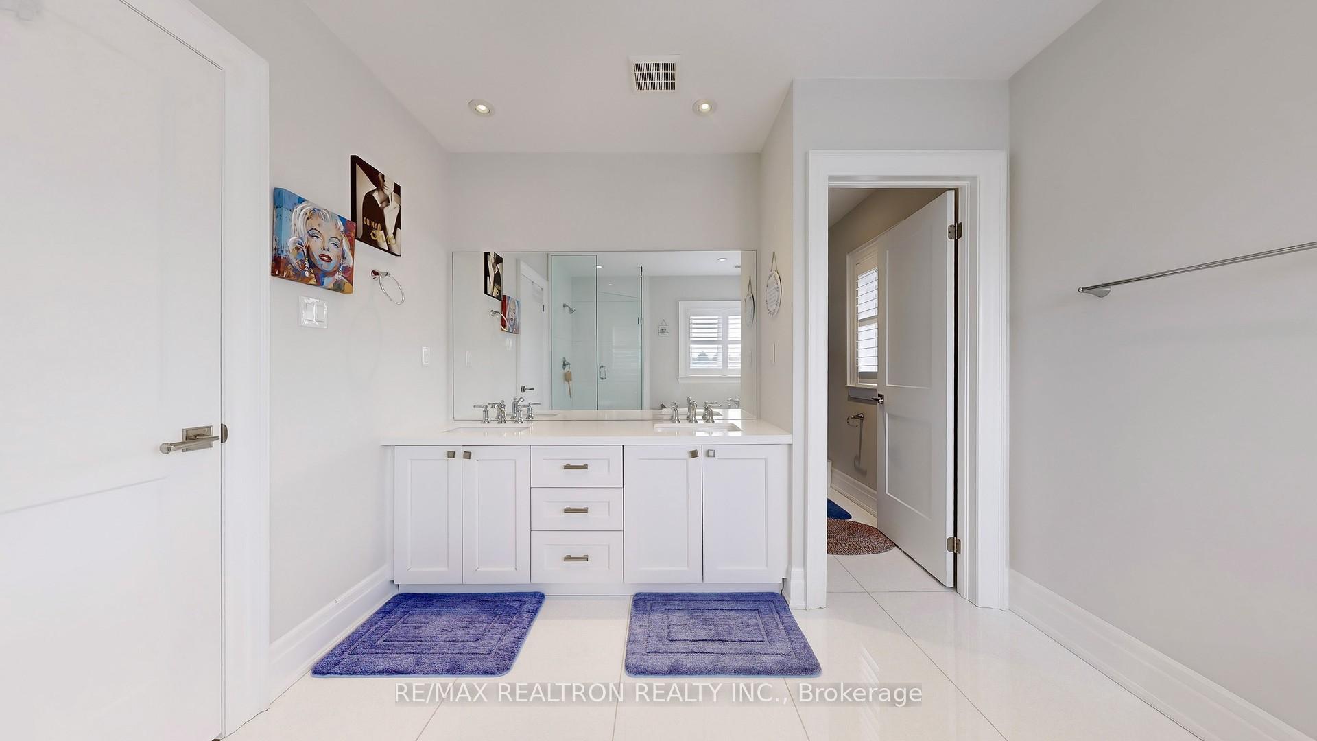 Photo 2 of 746A Stonepath Circle, Pickering, Amberlea — HOMEH