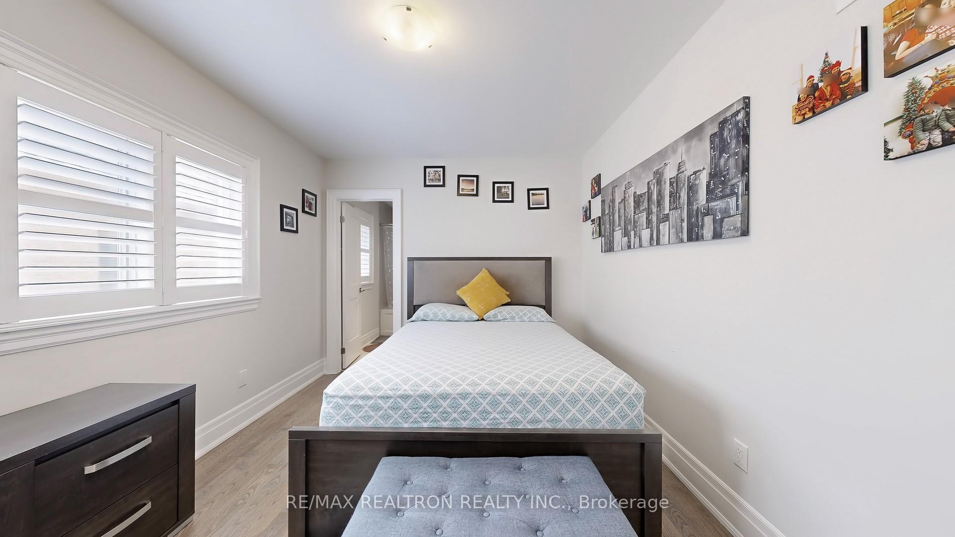 Photo 4 of 746A Stonepath Circle, Pickering, Amberlea — HOMEH