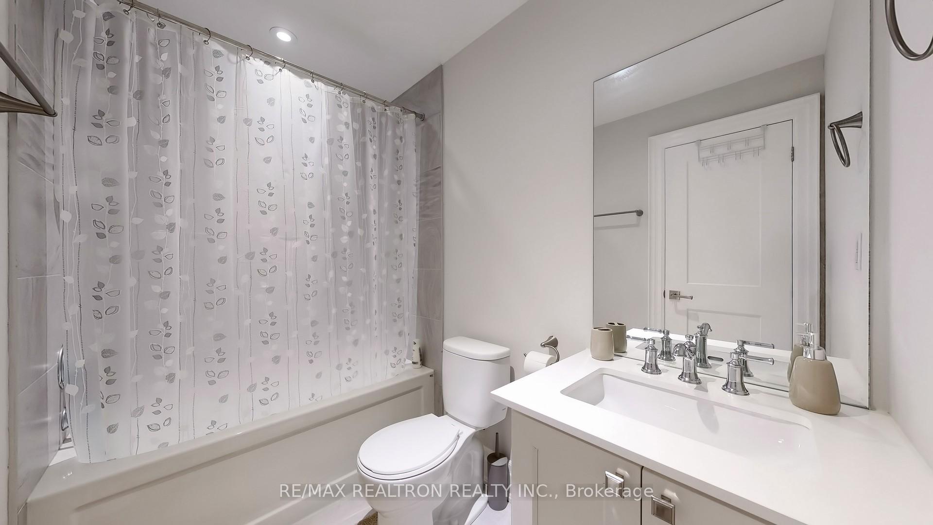 Photo 35 of 746A Stonepath Circle, Pickering, Amberlea — HOMEH