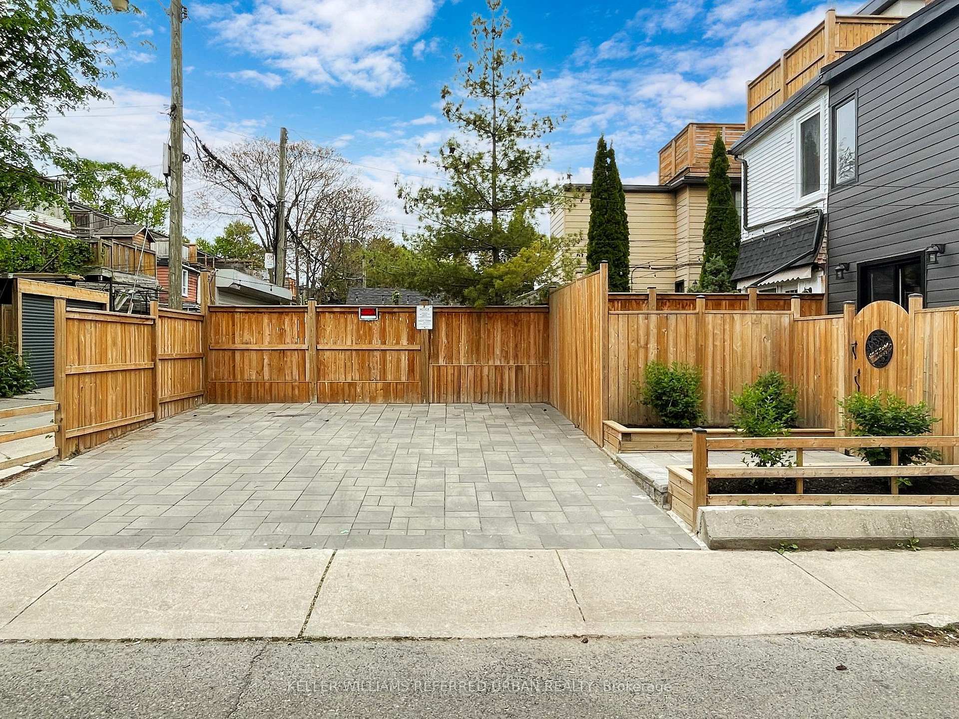 Photo 37 of 164 Broadview Avenue, Toronto, South Riverdale — HOMEH