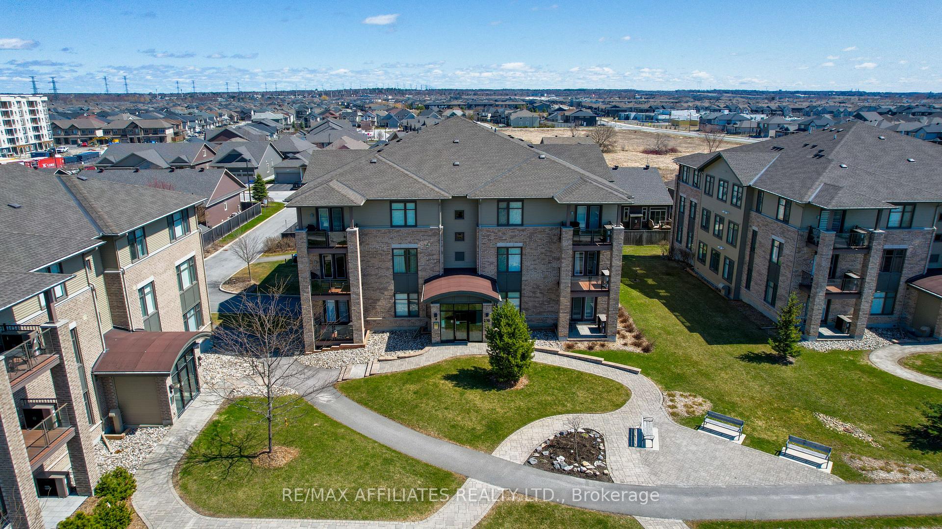 Front of Unit 201, 220 Janka Private