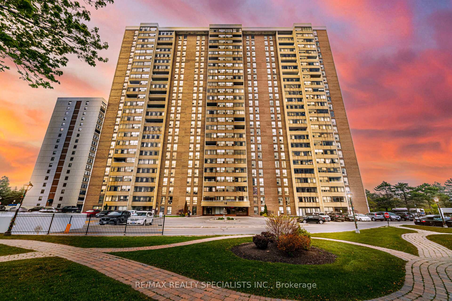 Photo 37 of Unit 1612, 18 Knightsbridge Road, Brampton, Queen Street Corridor — HOMEH