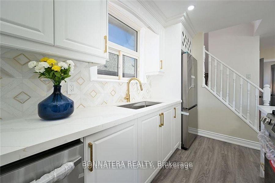 Photo 8 of 283 East 12th Street, Hamilton, Inch Park — HOMEH