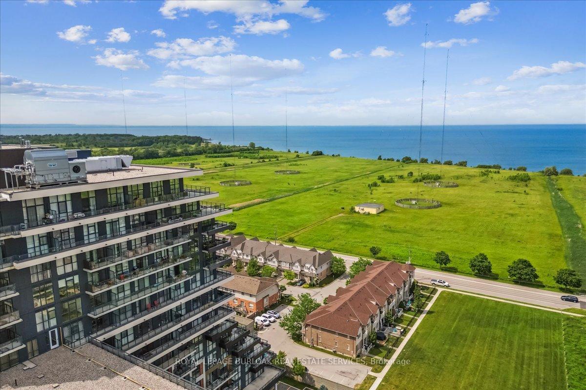 Photo 3 of Unit 806, 550 North Service Road, Grimsby, Grimsby Beach — HOMEH