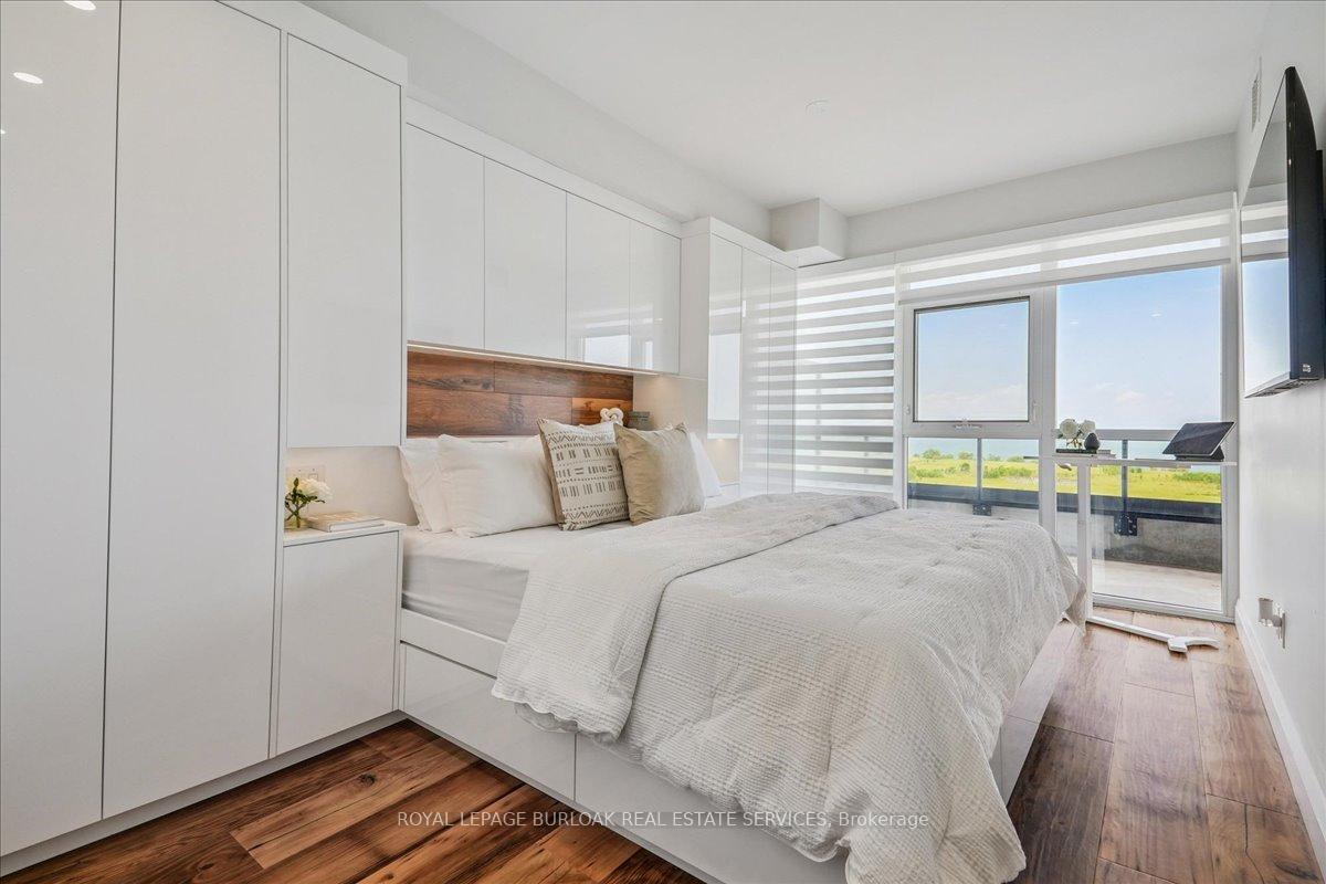 Photo 5 of Unit 806, 550 North Service Road, Grimsby, Grimsby Beach — HOMEH