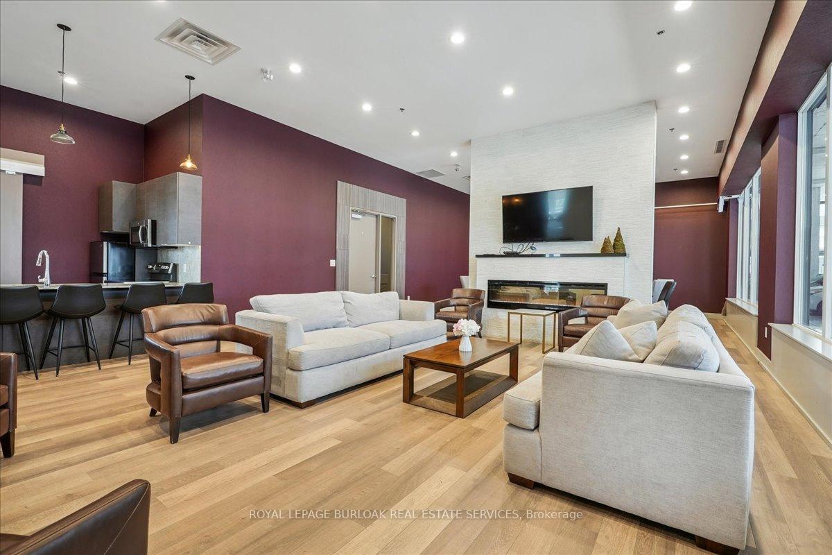 Photo 27 of Unit 806, 550 North Service Road, Grimsby, Grimsby Beach — HOMEH
