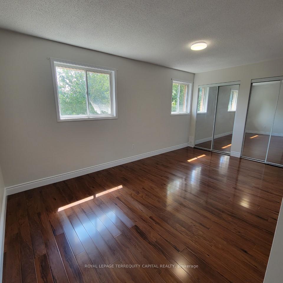 Photo 11 of 325 Cundles Road W, Barrie, Northwest — HOMEH
