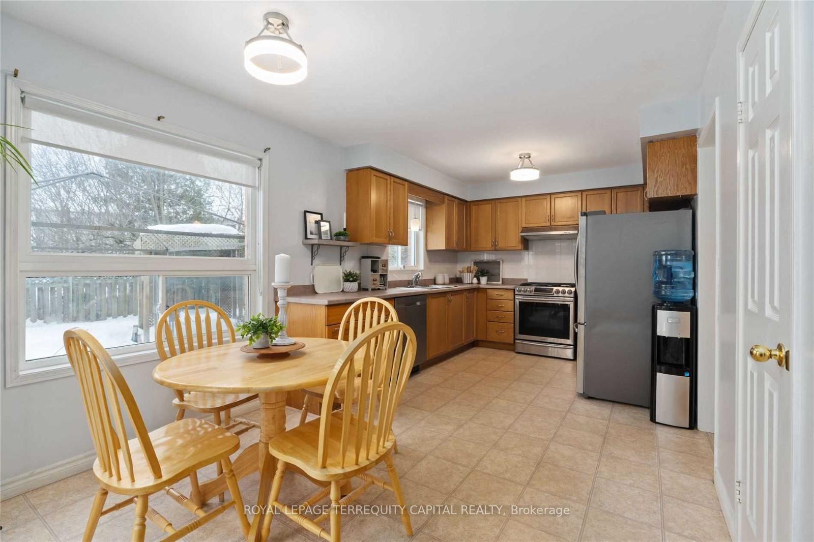 Photo 32 of 325 Cundles Road W, Barrie, Northwest — HOMEH