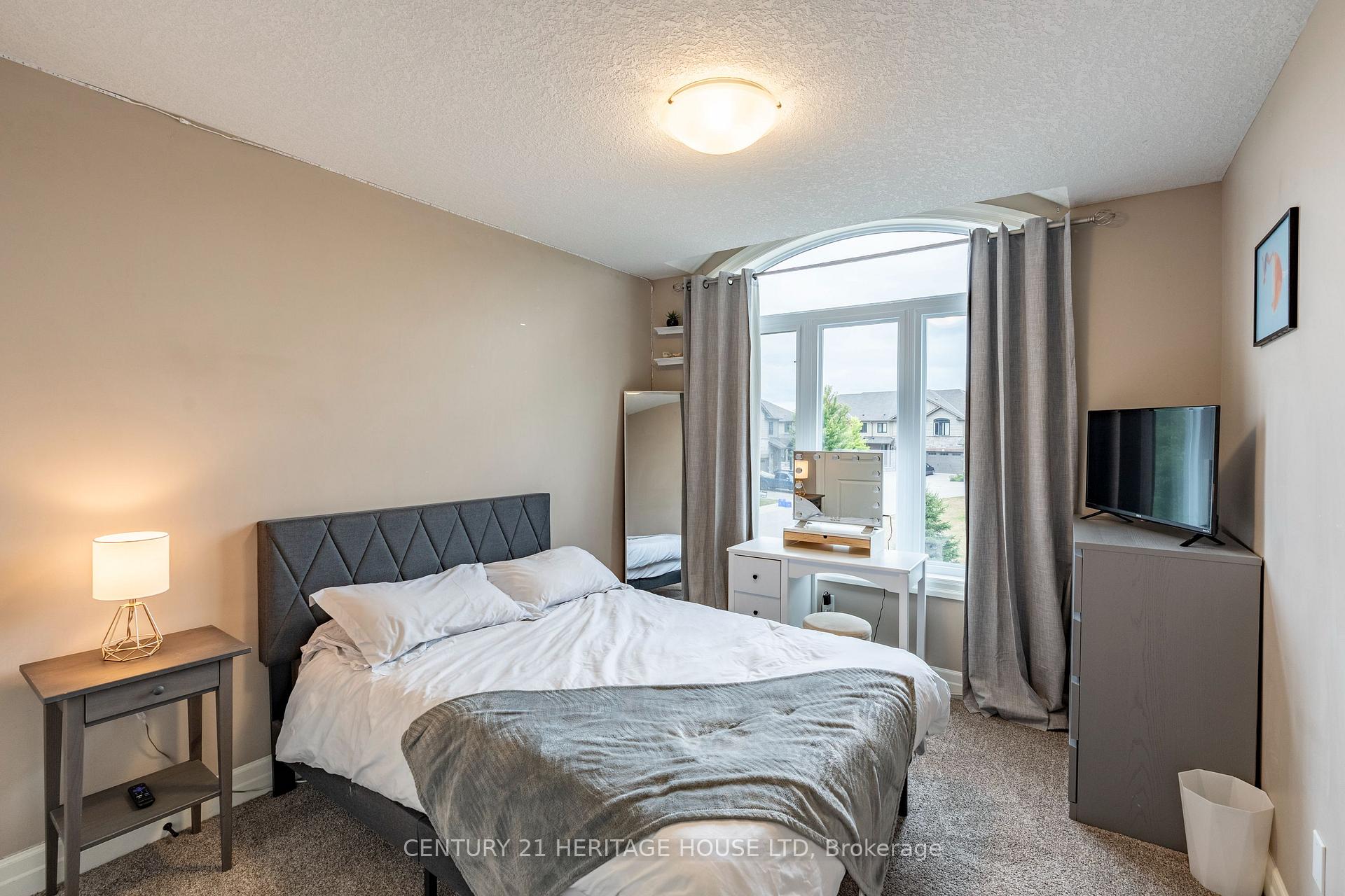Photo 33 of Unit 5, 50 Bute Street, North Dumfries — HOMEH