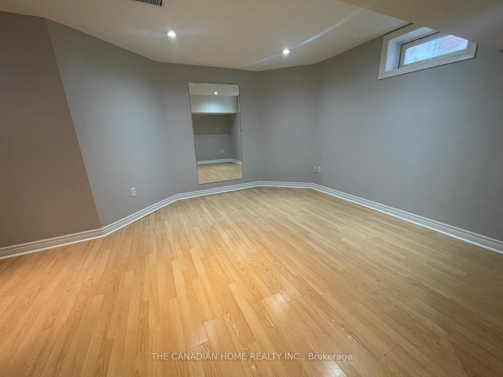 Photo 3 of 63 Heartleaf Crescent, Brampton, Fletcher's Meadow — HOMEH