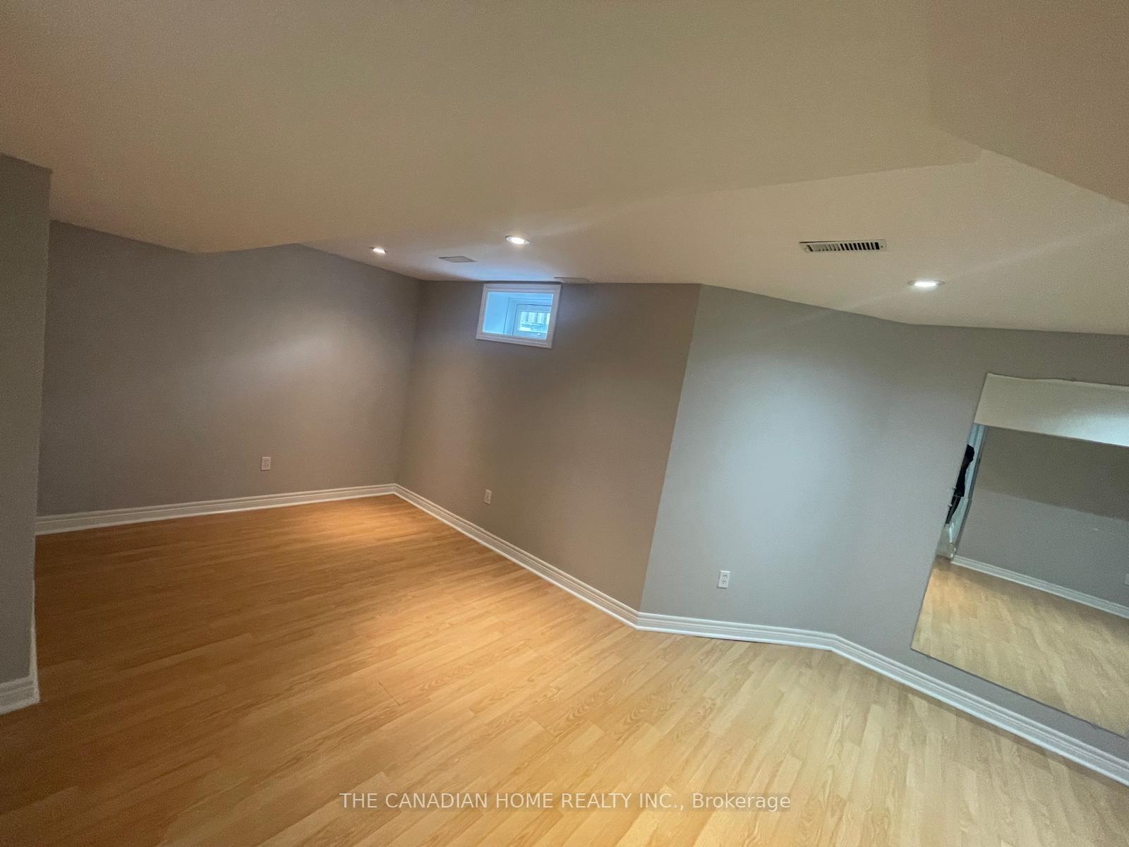 Photo 7 of 63 Heartleaf Crescent, Brampton, Fletcher's Meadow — HOMEH