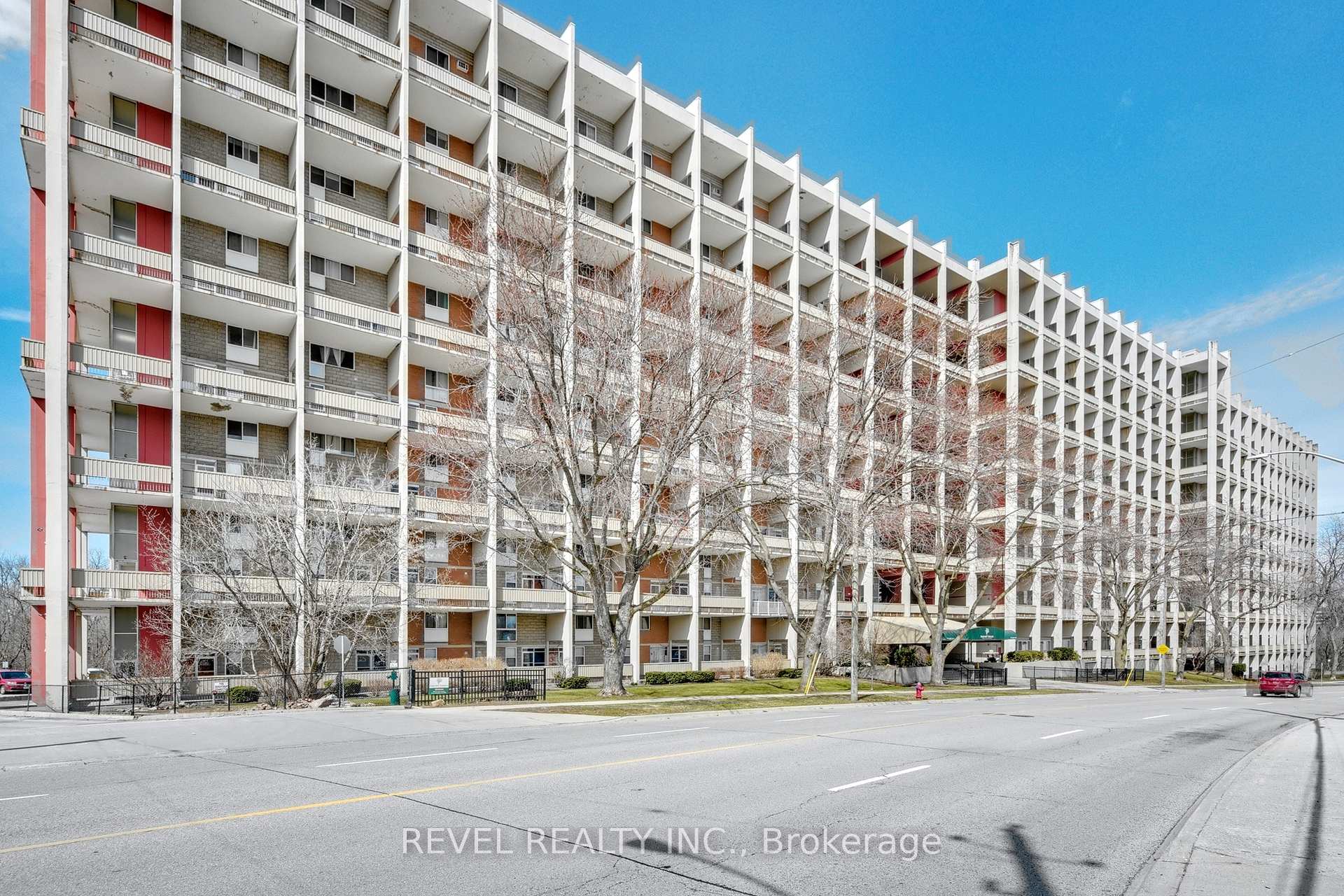 Photo 18 of Unit 715, 350 Quigley Road, Hamilton, Vincent — HOMEH