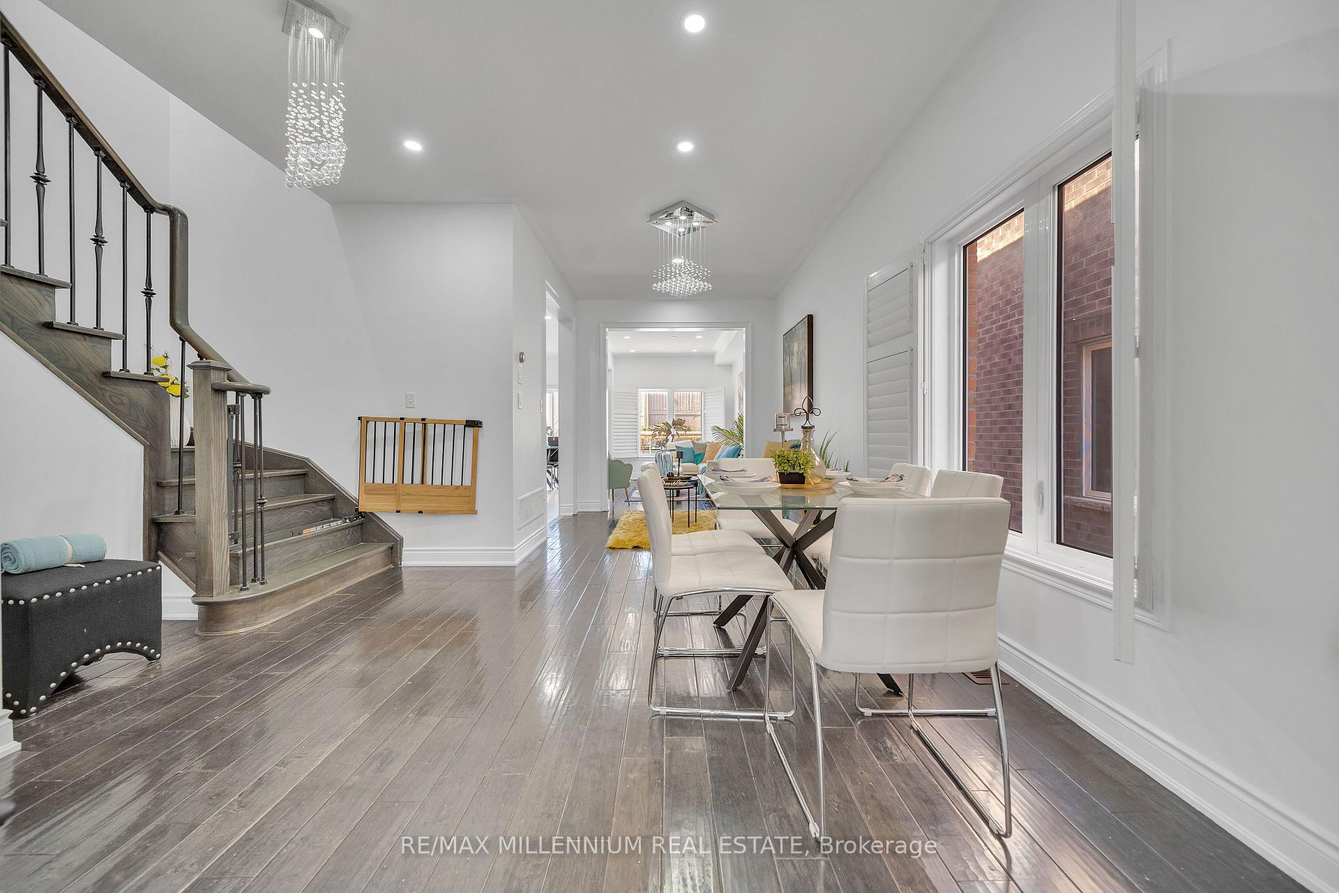 Photo 10 of 86 Cookview Drive, Brampton, Sandringham-Wellington — HOMEH