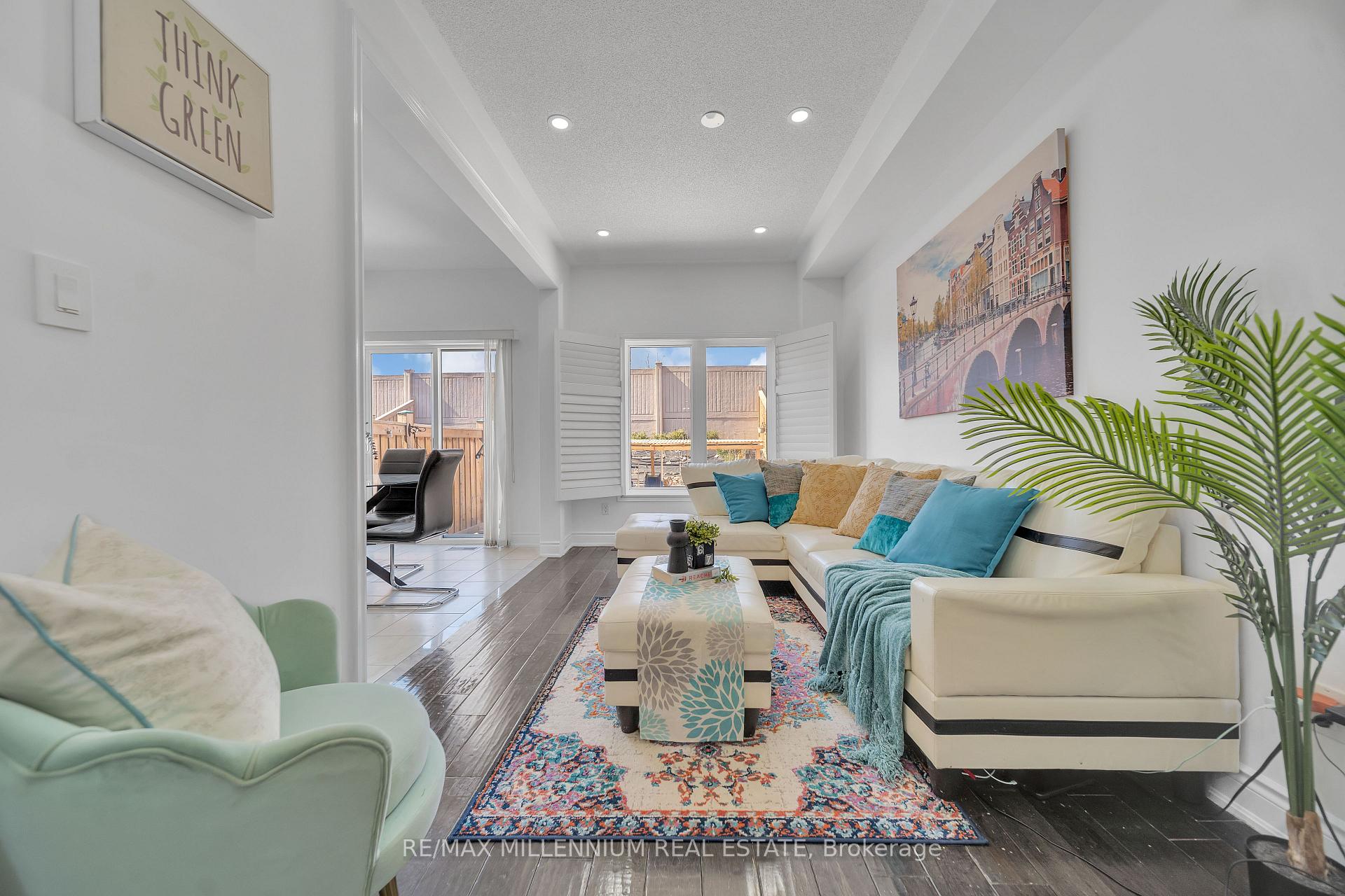 Photo 13 of 86 Cookview Drive, Brampton, Sandringham-Wellington — HOMEH