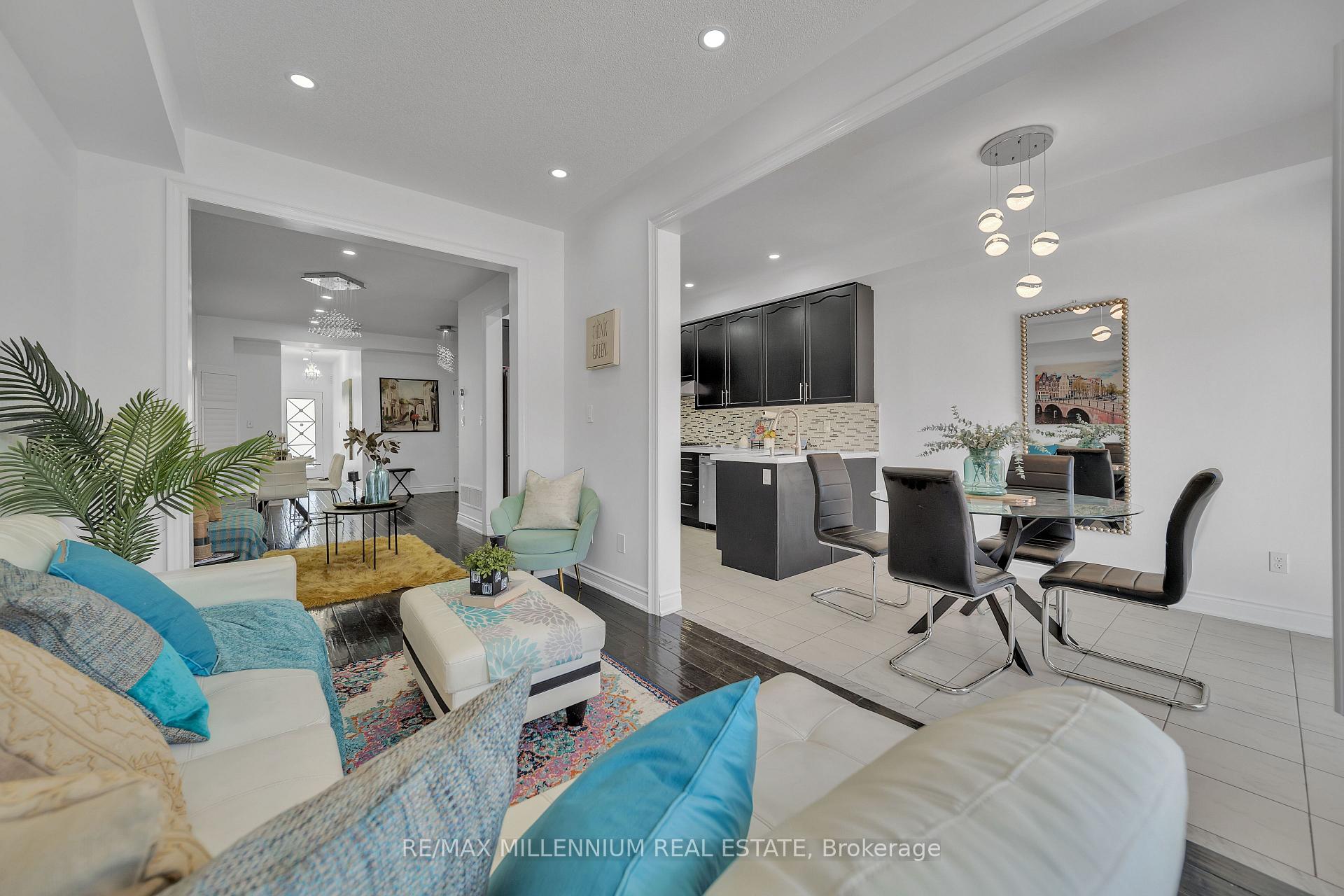Photo 15 of 86 Cookview Drive, Brampton, Sandringham-Wellington — HOMEH
