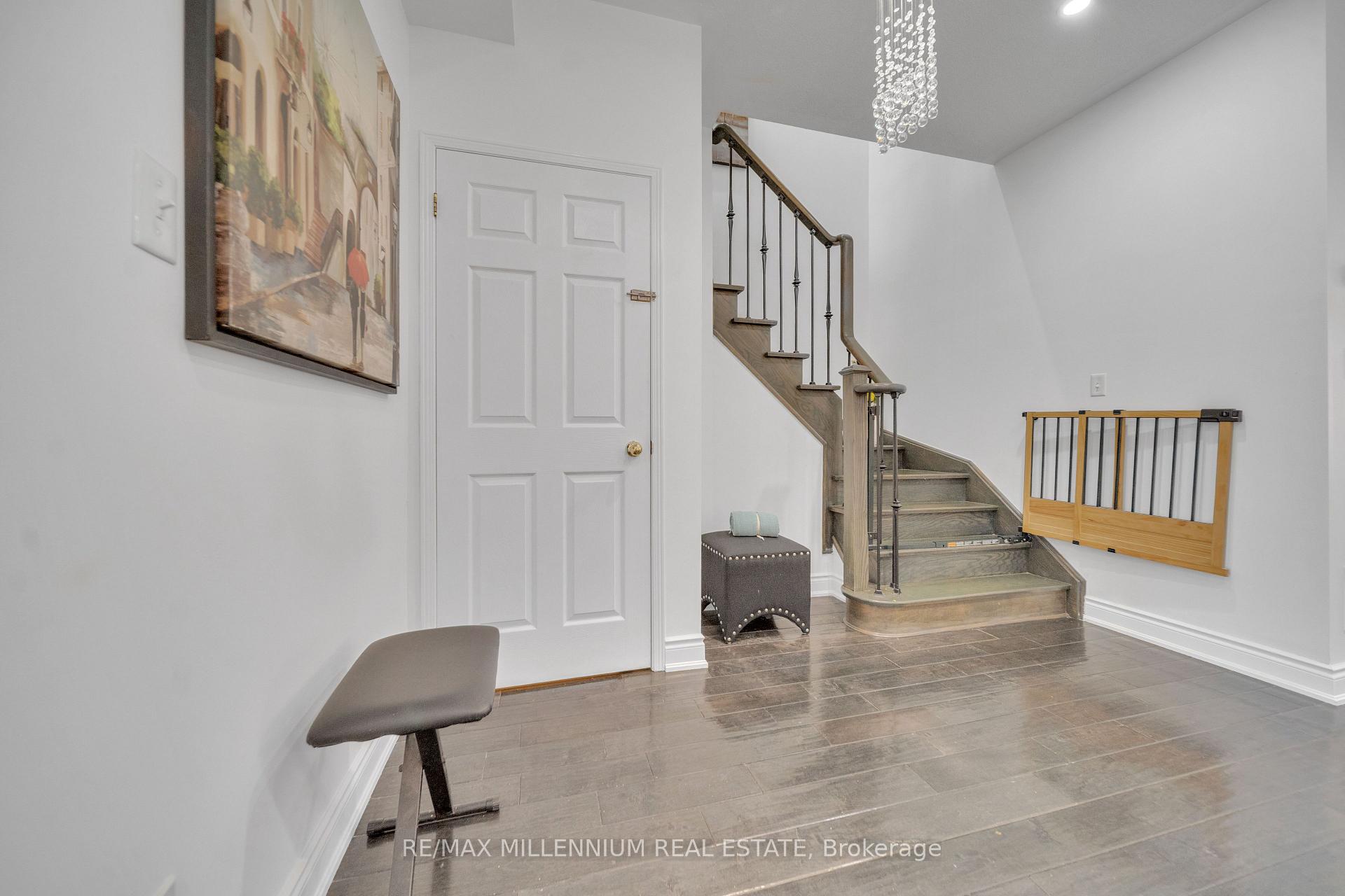 Photo 23 of 86 Cookview Drive, Brampton, Sandringham-Wellington — HOMEH