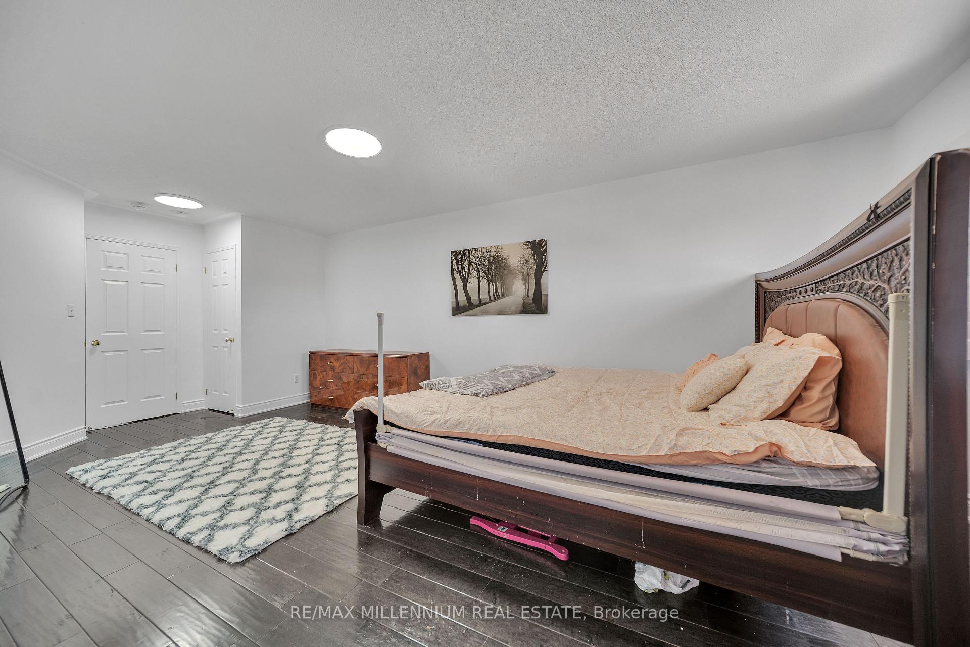 Photo 26 of 86 Cookview Drive, Brampton, Sandringham-Wellington — HOMEH