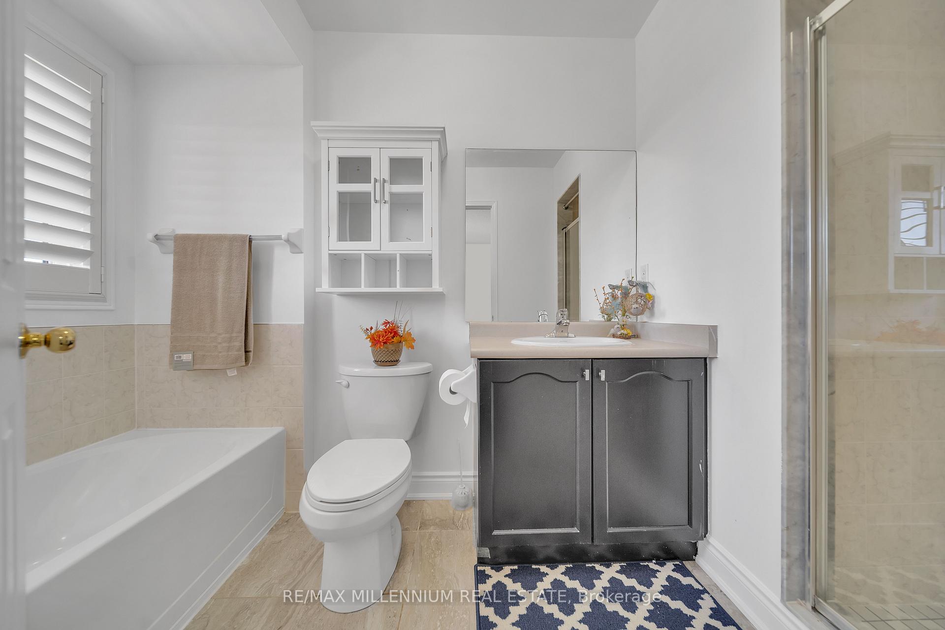 Photo 27 of 86 Cookview Drive, Brampton, Sandringham-Wellington — HOMEH