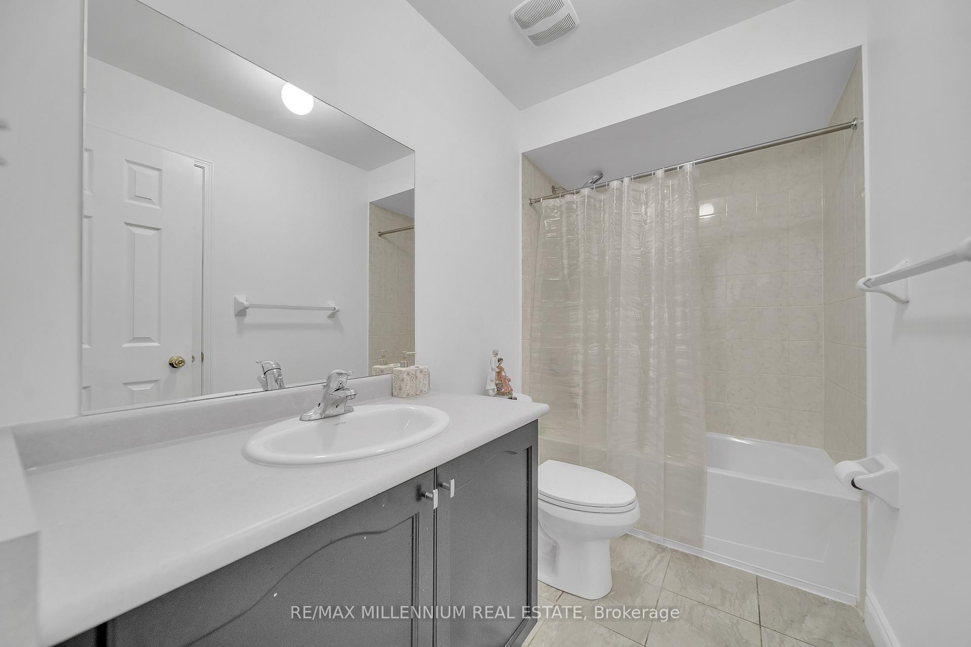 Photo 30 of 86 Cookview Drive, Brampton, Sandringham-Wellington — HOMEH