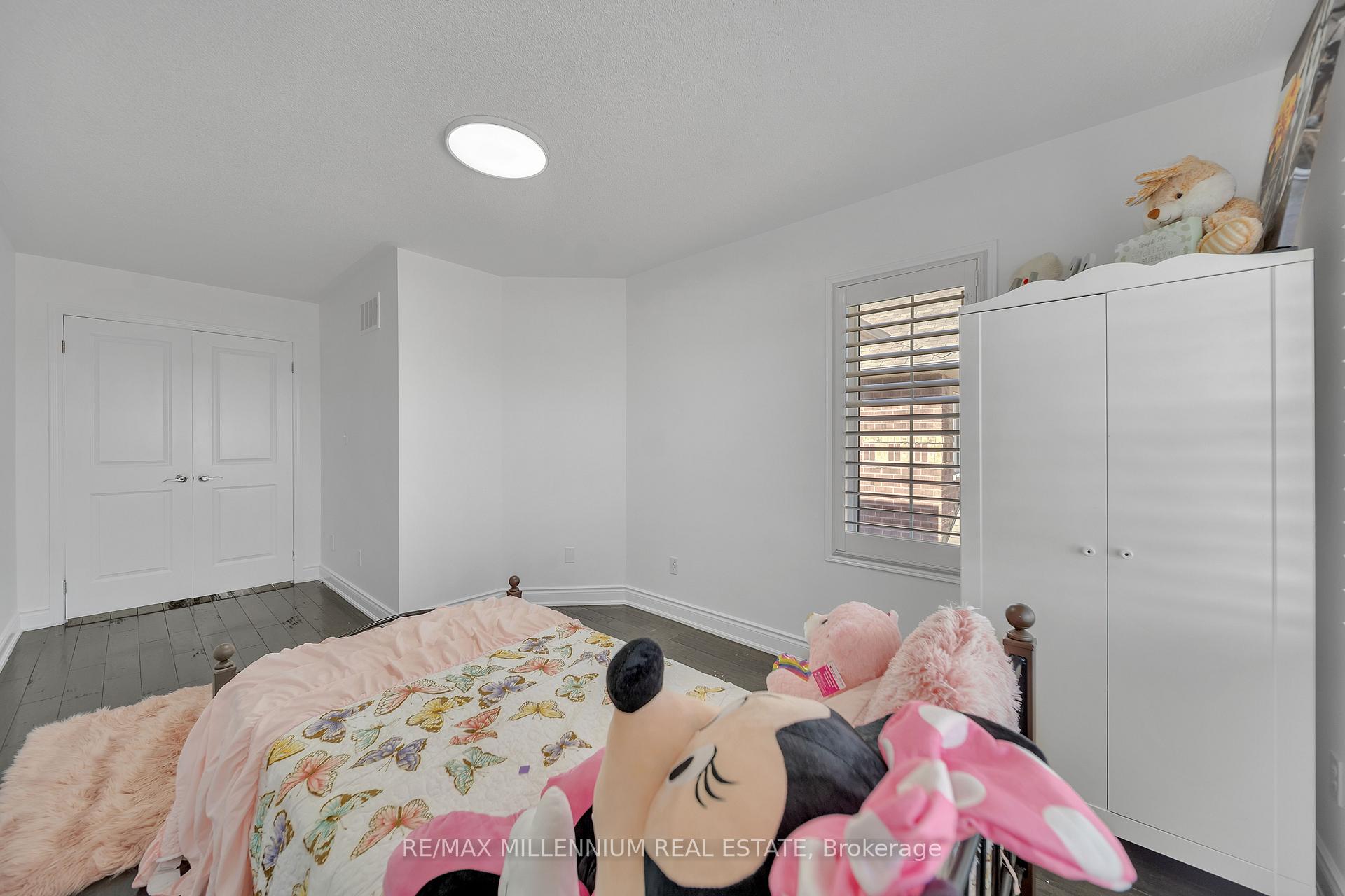 Photo 34 of 86 Cookview Drive, Brampton, Sandringham-Wellington — HOMEH
