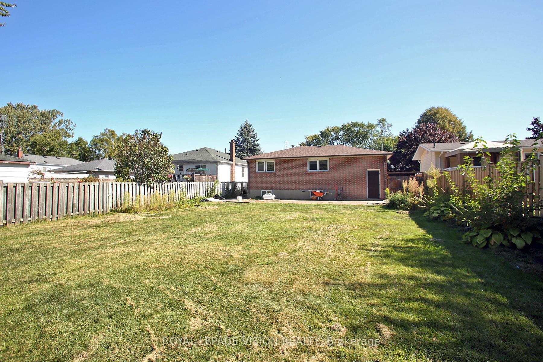 Photo 20 of Unit Upper, 696 Victory Drive, Pickering, West Shore — HOMEH