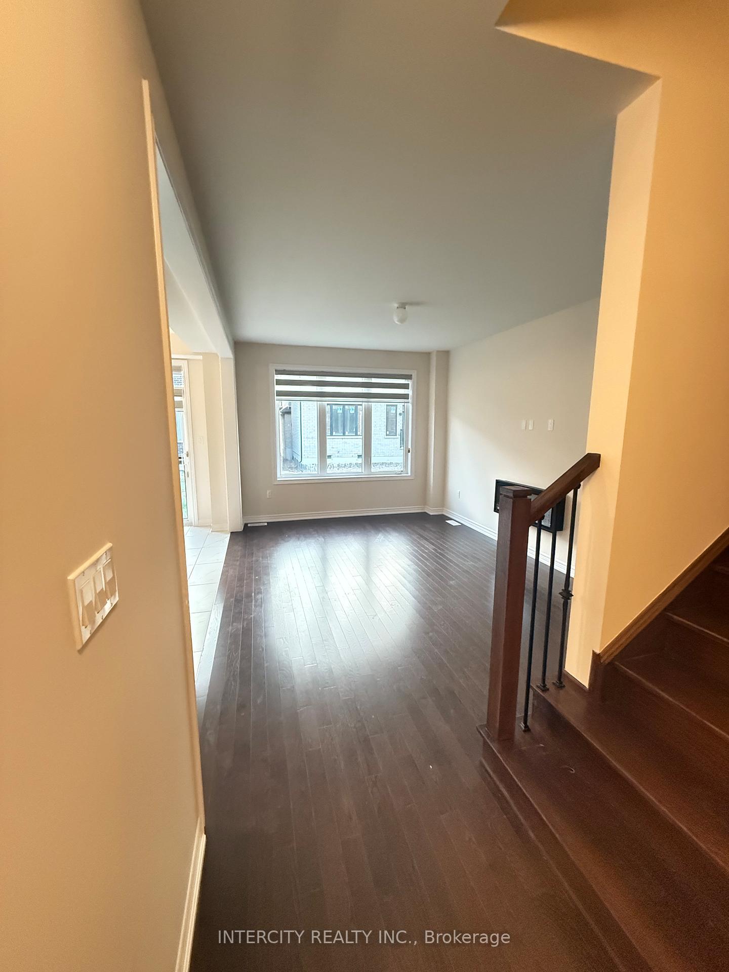 Photo 7 of 429 Kennedy Circle W, Milton, Cobban — HOMEH
