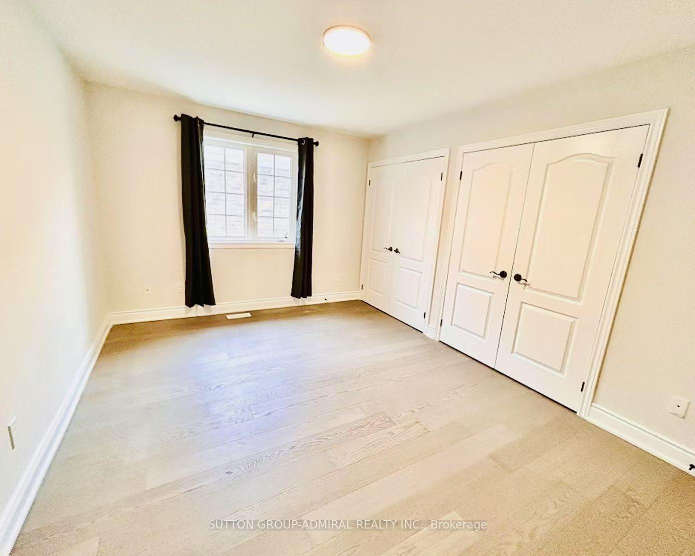 Photo 15 of 4 Castleglen Boulevard, Markham, Berczy — HOMEH