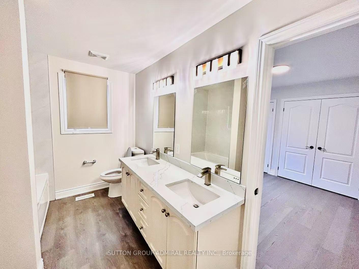 Photo 24 of 4 Castleglen Boulevard, Markham, Berczy — HOMEH