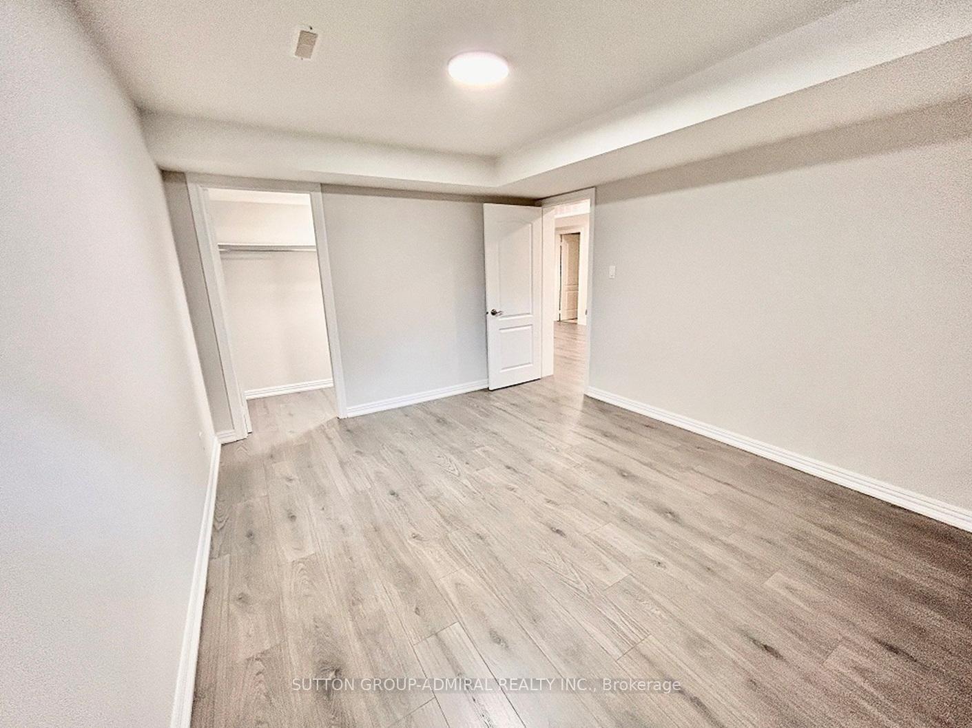 Photo 32 of 4 Castleglen Boulevard, Markham, Berczy — HOMEH
