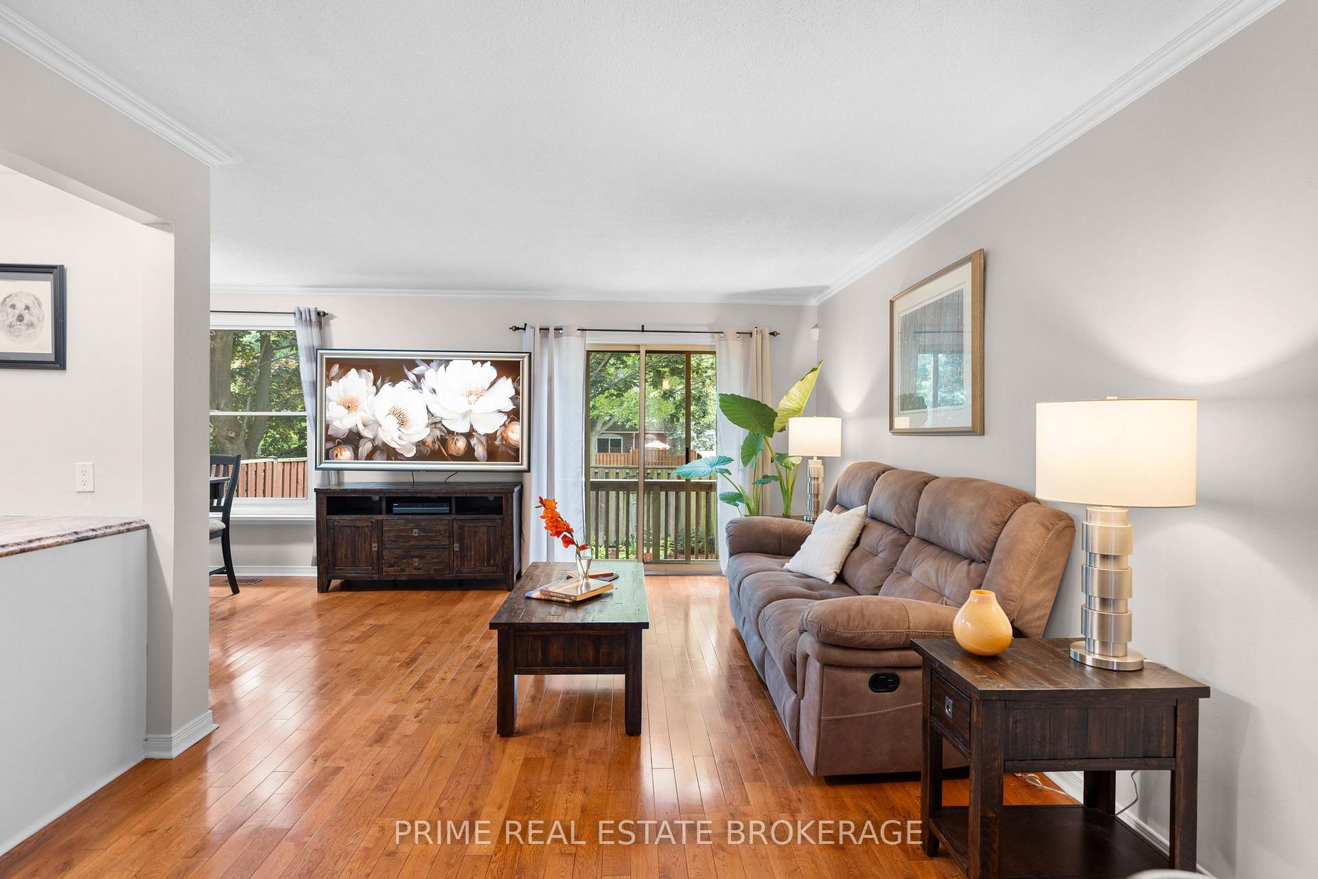 Photo 36 of 304 Wilkins Street, London, South R — HOMEH