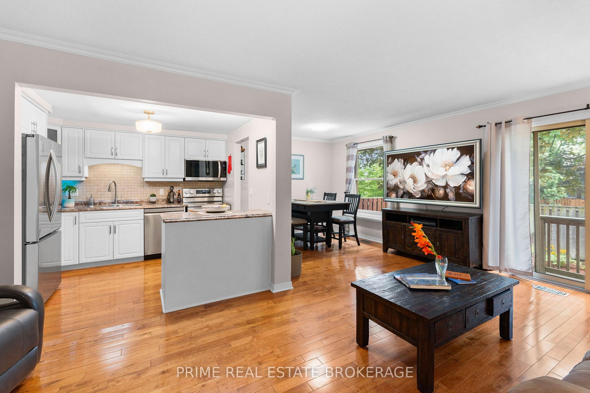 Photo 18 of 304 Wilkins Street, London, South R — HOMEH