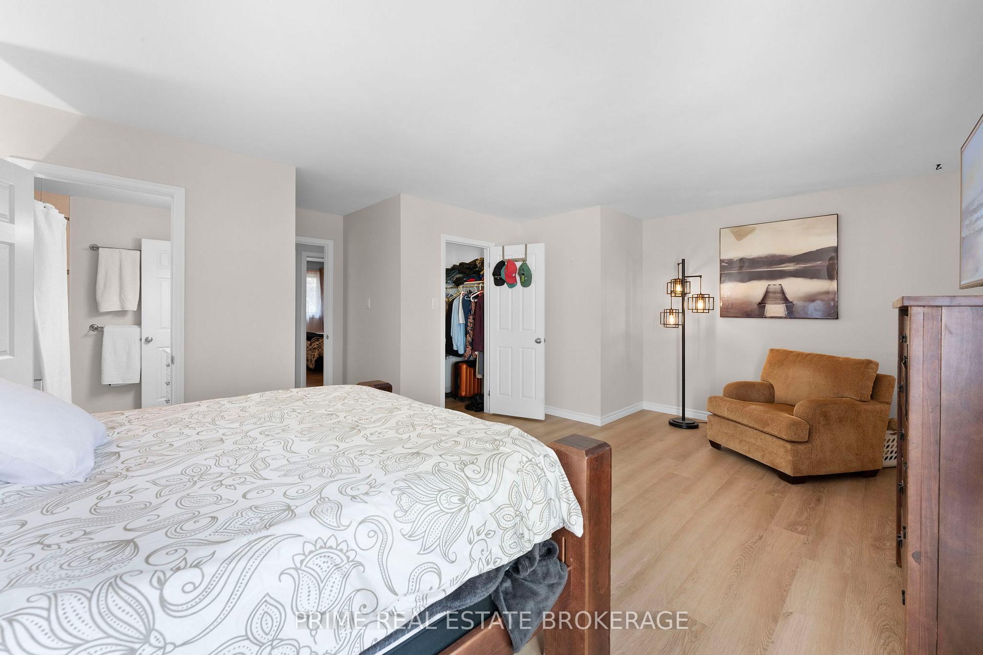 Photo 21 of 304 Wilkins Street, London, South R — HOMEH