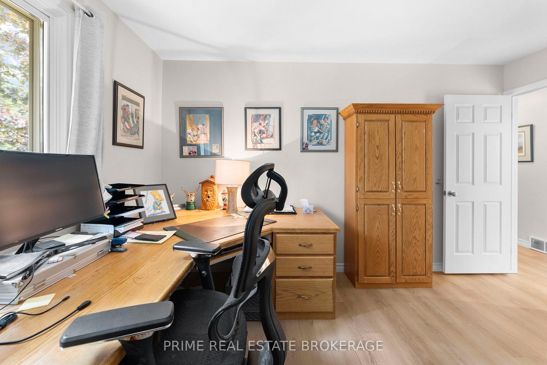 Photo 23 of 304 Wilkins Street, London, South R — HOMEH