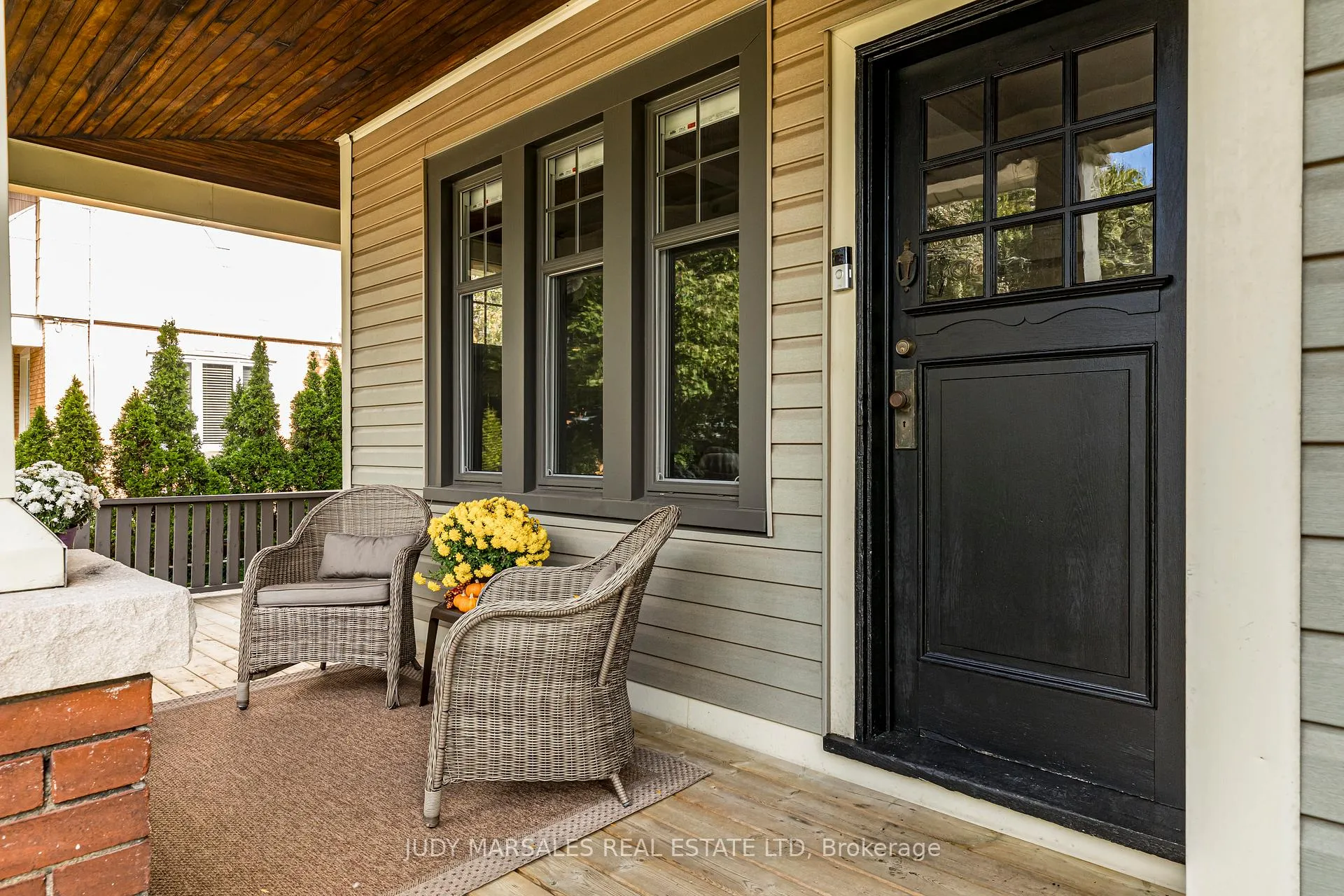 Photo 5 of 27 Cliff Avenue, Hamilton, Eastmount — HOMEH