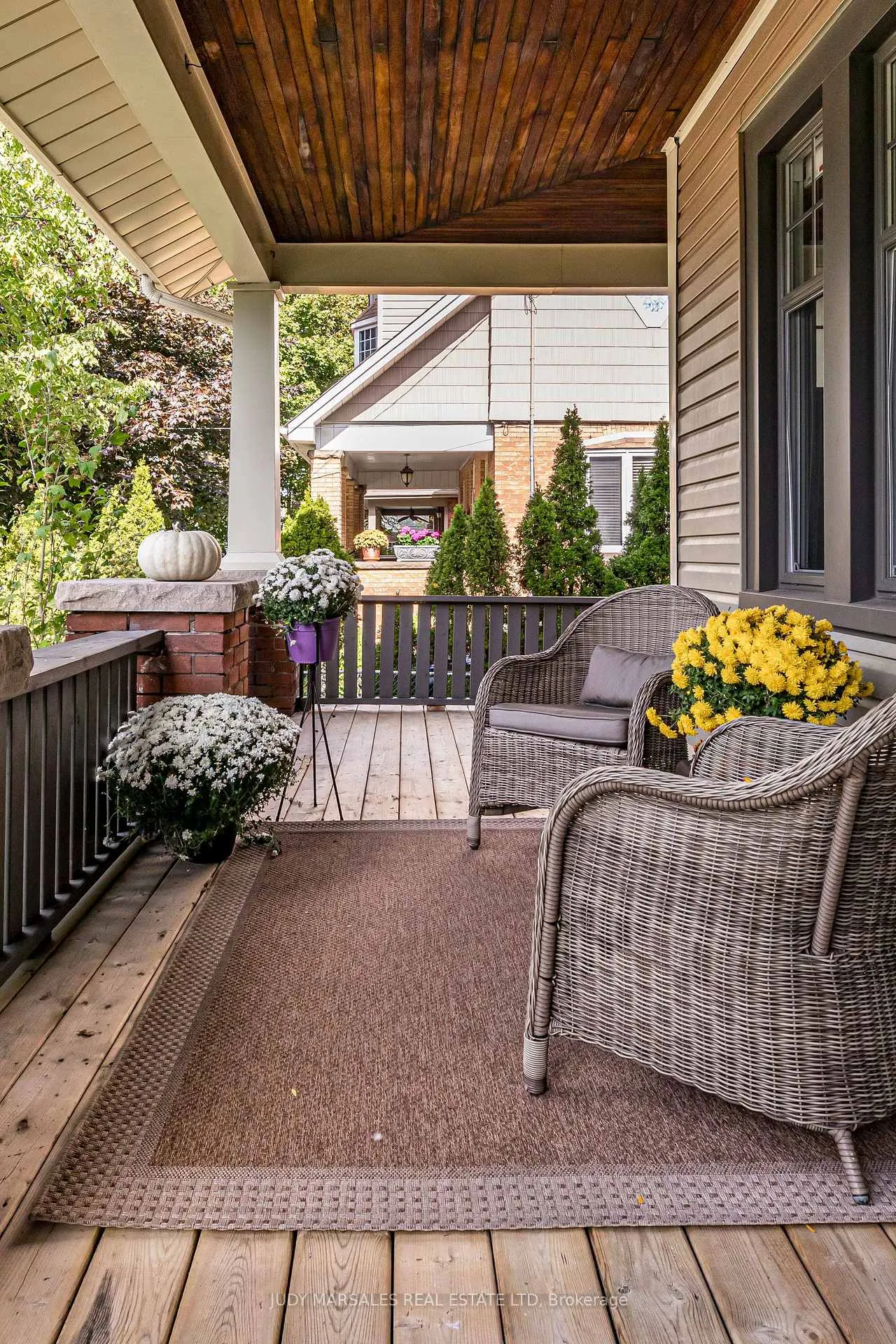 Photo 7 of 27 Cliff Avenue, Hamilton, Eastmount — HOMEH