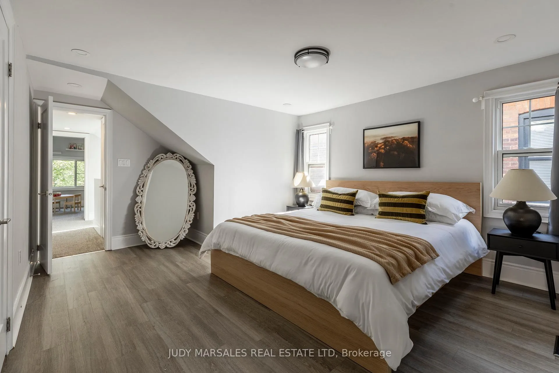 Photo 54 of 27 Cliff Avenue, Hamilton, Eastmount — HOMEH