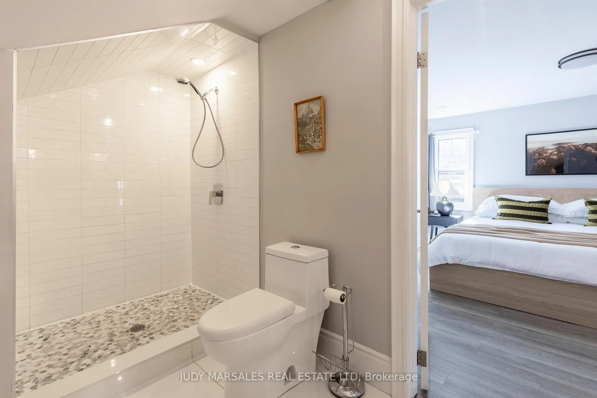 Photo 64 of 27 Cliff Avenue, Hamilton, Eastmount — HOMEH